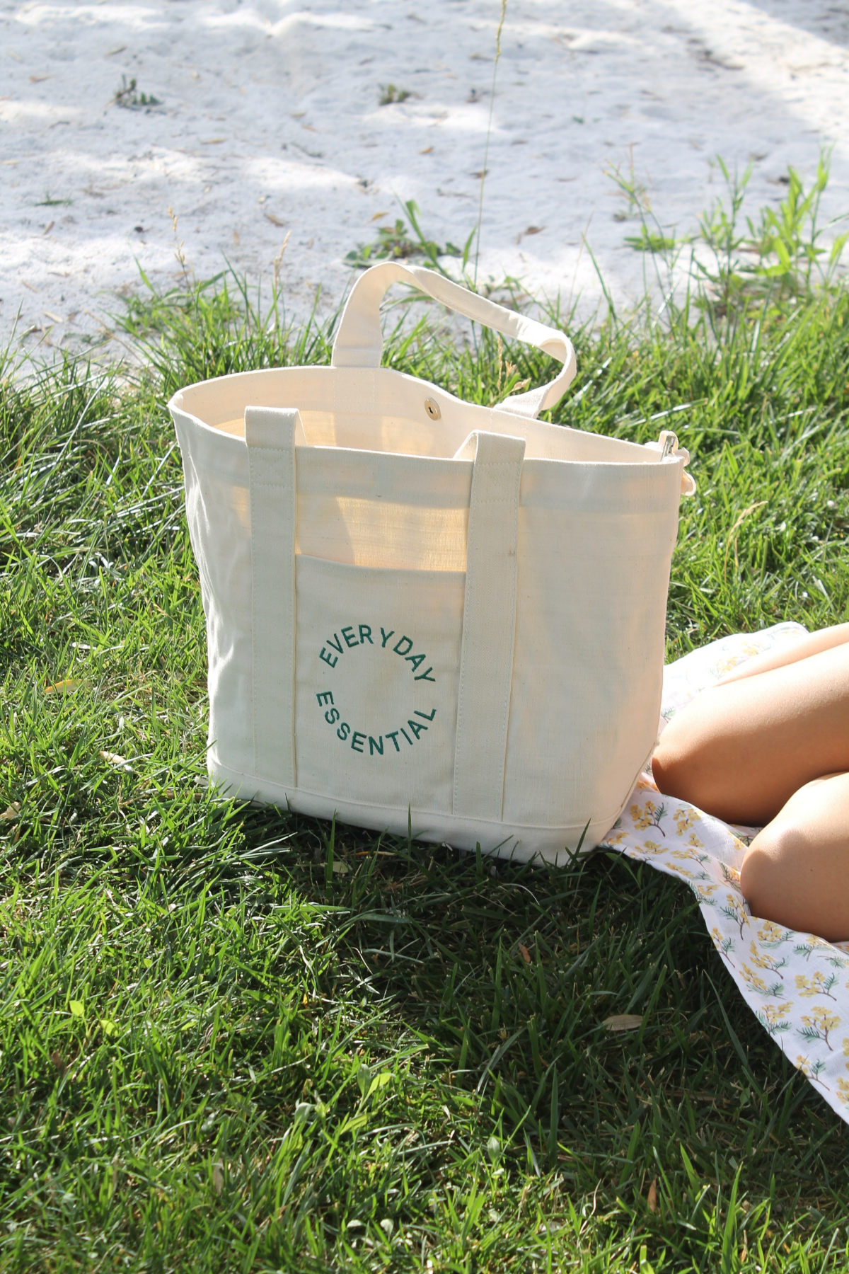 Everyday Essential Kanvas Omuz Çantası